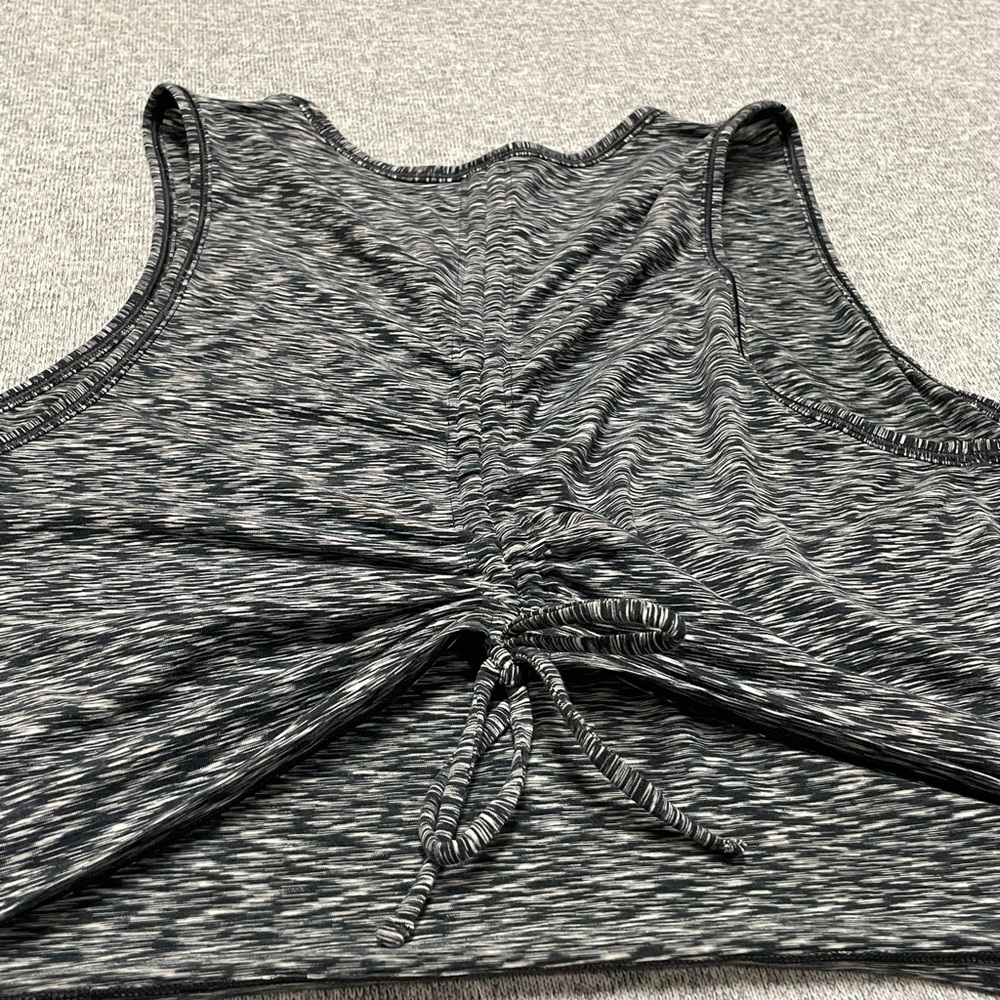 Lululemon cropped tank